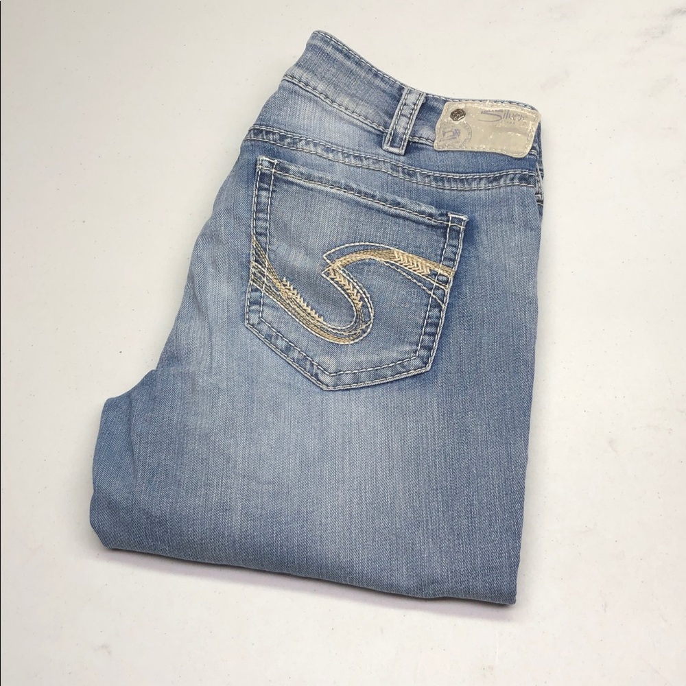 SILVER SUKI MID CAPRI JEANS 33x24 ⭐️